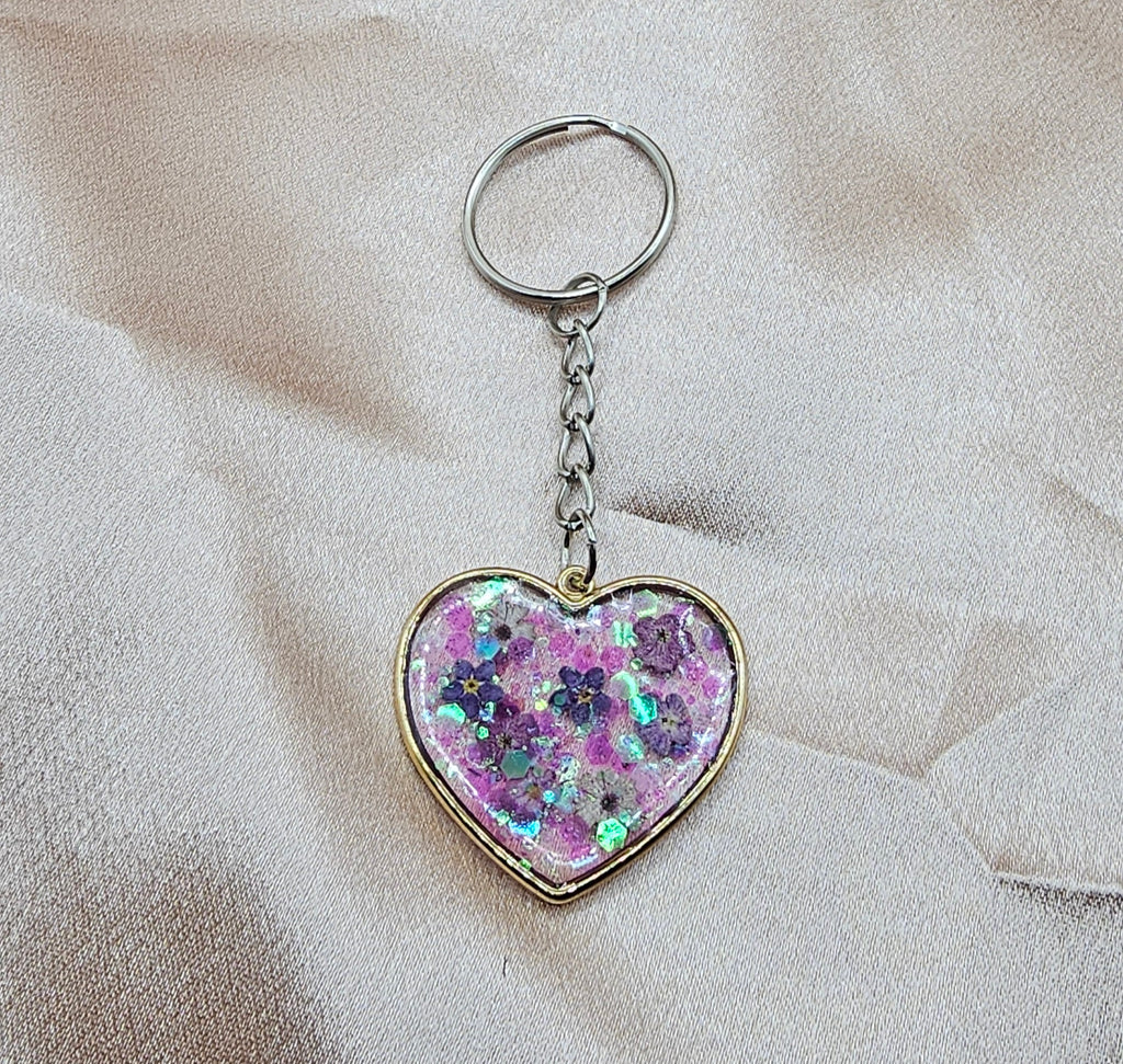 Violet Garden Heart Resin Keychain – Purple Glitter & Real Botanical Flowers | Witchy Handmade Jewellery Australia