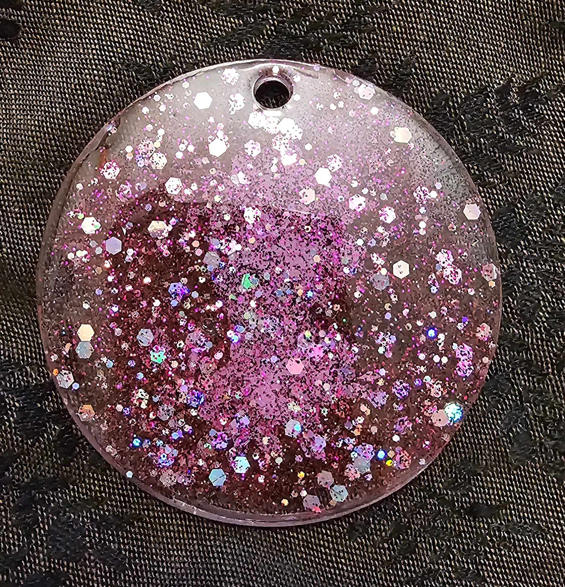 Sugar Skull Rose Resin Keychain – Mauve Glitter & Floral Skull | Gothic Dark Romantic Handmade Gift Australia