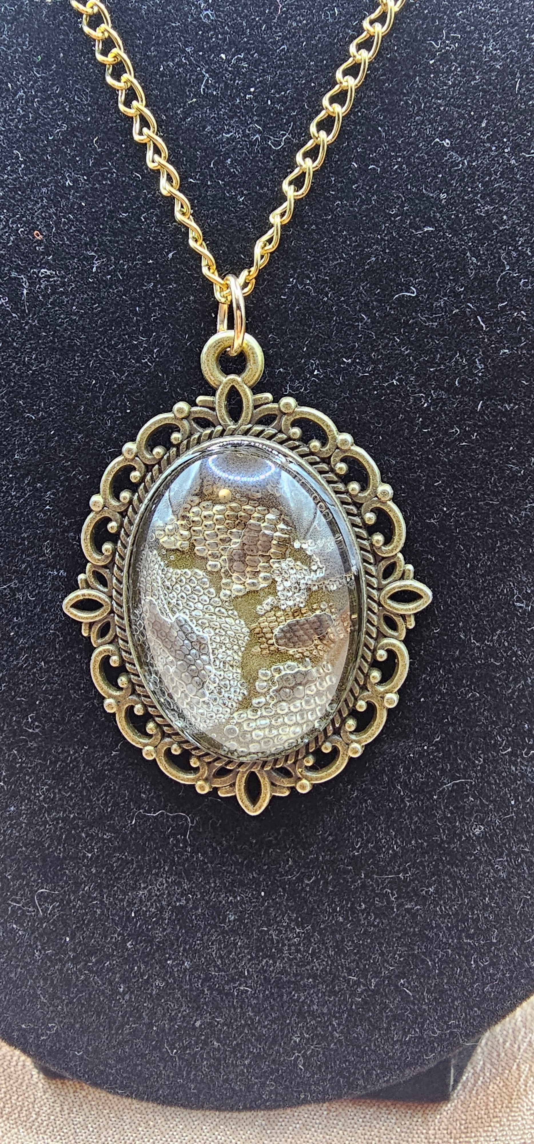 Batman's Relic — Pilbara Rock Monitor Lizard Skin Resin Pendant Necklace | Antique Bronze Filigree | Witchy Gothic Australian Handmade
