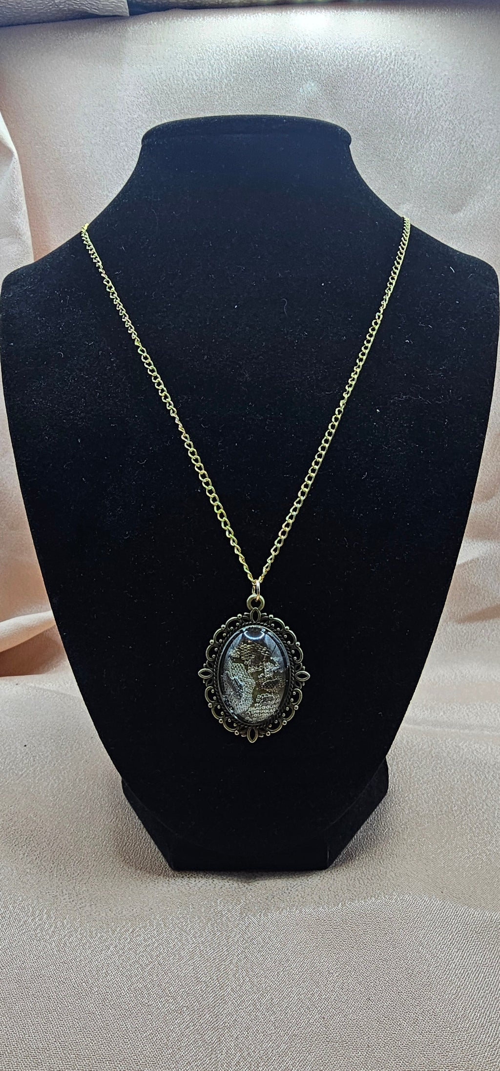 Batman's Relic — Pilbara Rock Monitor Lizard Skin Resin Pendant Necklace | Antique Bronze Filigree | Witchy Gothic Australian Handmade