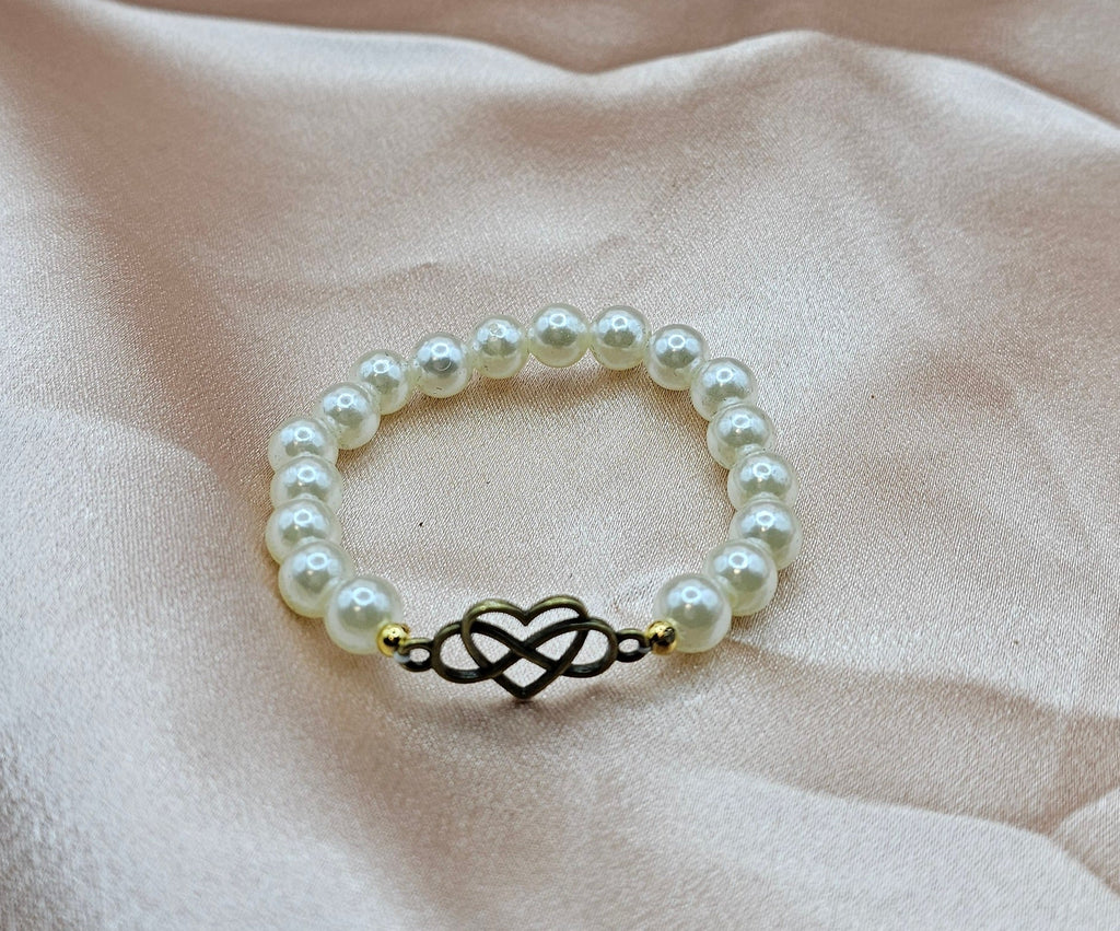 Pearl & Gold Infinity Heart Beaded Bracelet | Coquette Bridal Romantic Jewellery | Handmade in Australia